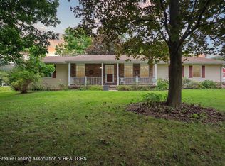 1211 N Waverly Rd, Dimondale, MI 48821