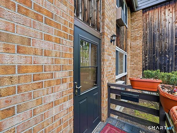 3rd image of 200 Woodmont Avenue #118