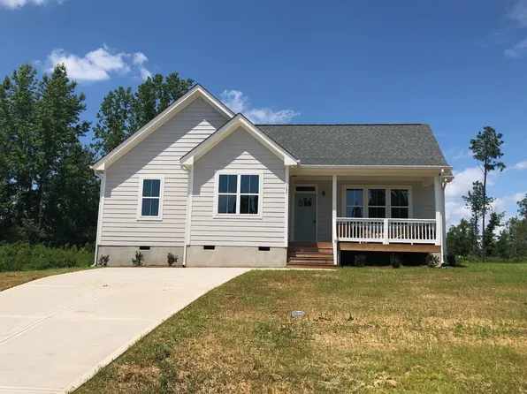 107 Sandy Creek Dr, Norlina, NC 27563