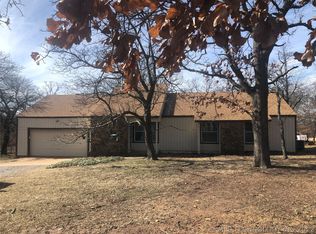 19614 E 410th Rd, Claremore, OK 74017