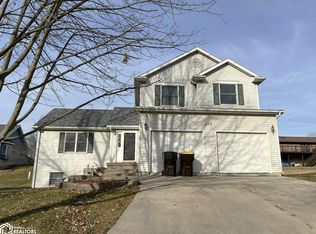 254 Country Club Dr, Osceola, IA 50213