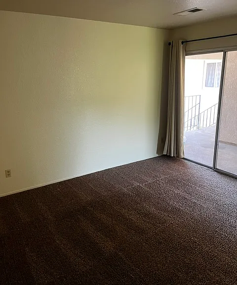6051 Greenleaf Ave #F — Photo 4