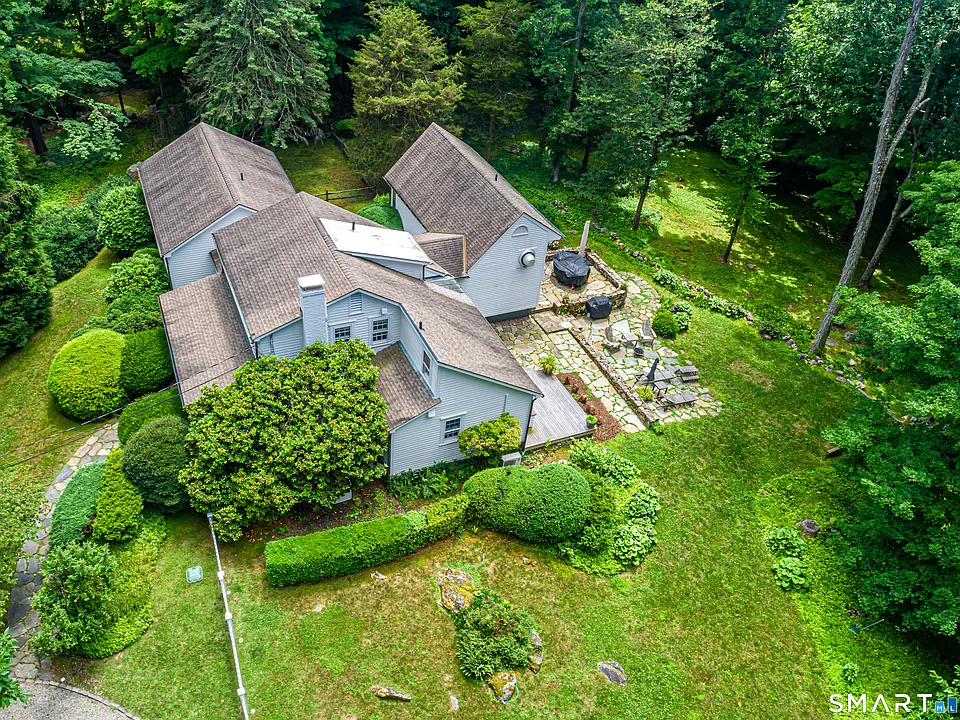 896 Westport Rd
