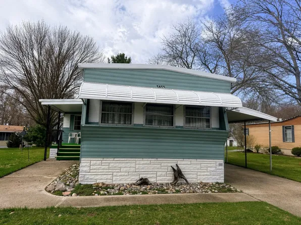5655 N Seagull Dr NE #224, Belmont, MI 49306
