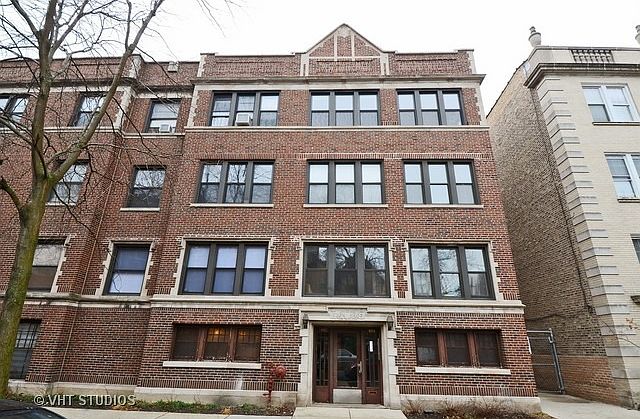 1st image of 7052 N Greenview Ave #1