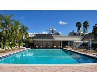 2205 NE 7th St, Hallandale Beach, FL 33009