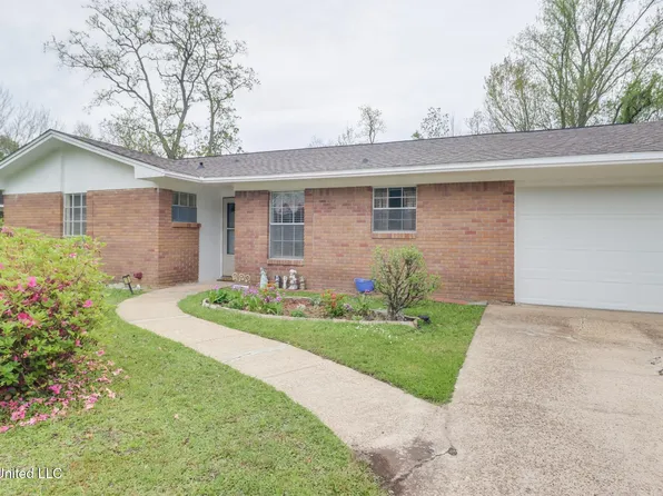 2412 Knox St, Gulfport, MS 39503