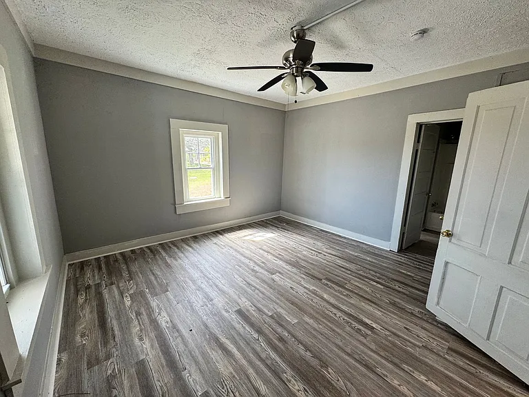 74 Martin Luther King Jr Dr — Photo 18