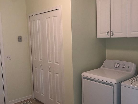 Laundry room/utility closet