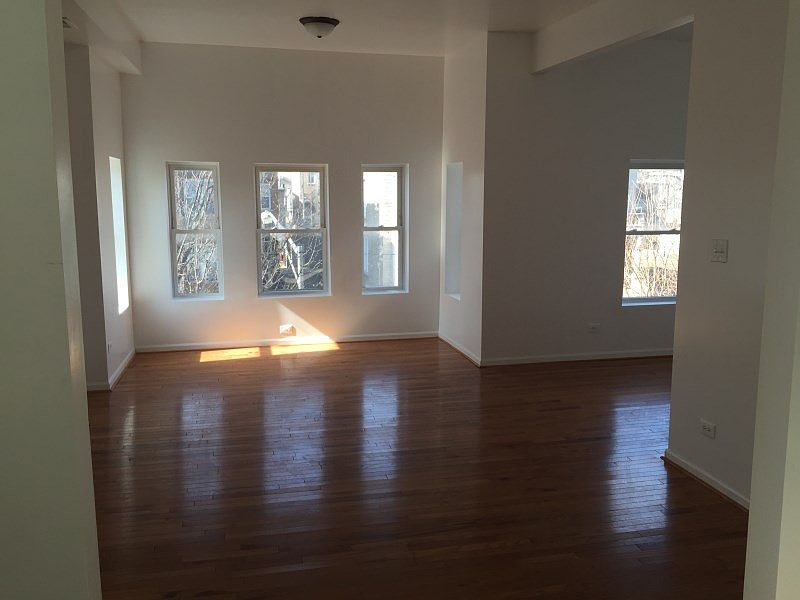1st image of 1129 S Richmond St APT 1