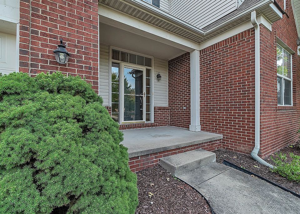 1st image of 17011 Algonquin Dr