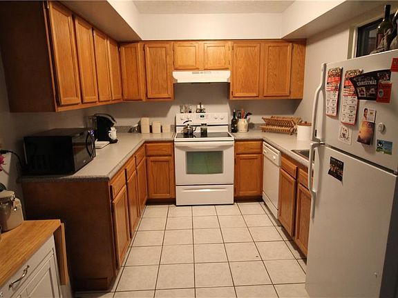 2nd image of 4448 Periwinkle Ln #42