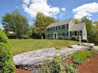 5 Fort Apache Dr, Franklin, MA 02038