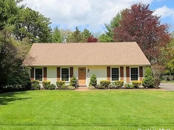 1 Ridgewood Avenue, Brentwood, NY 11717