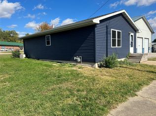 1704 Wardlaw St, Hannibal, MO 63401