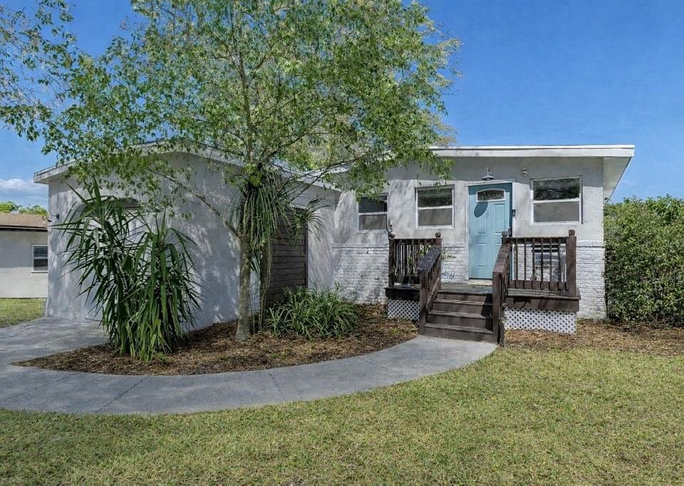 1st image of 4611 W PAXTON AVENUE