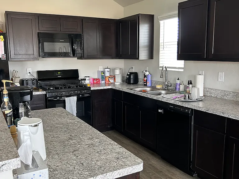 501 Kinder Wells Blvd #D — Photo 5