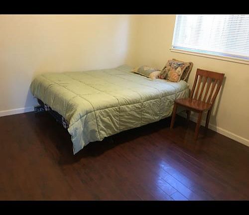 5th image of 738 Crestview Dr