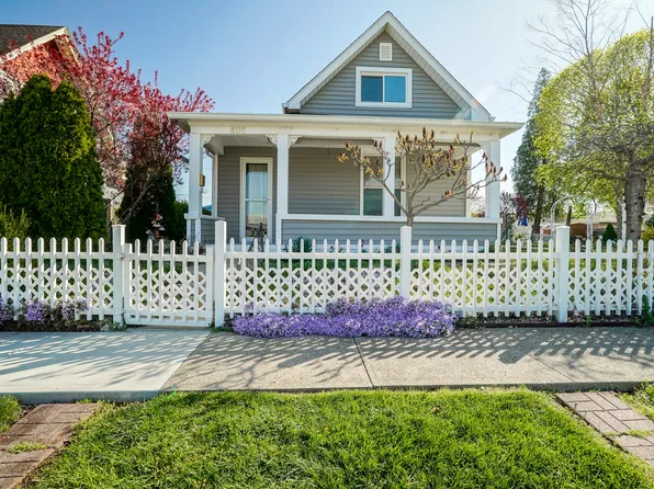 405 S Main St, Fortville, IN 46040