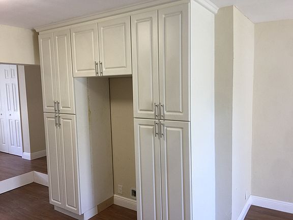 5th image of 2540 NW 160th St