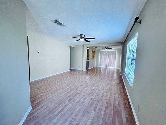 2nd image of 13823 Villa Camino