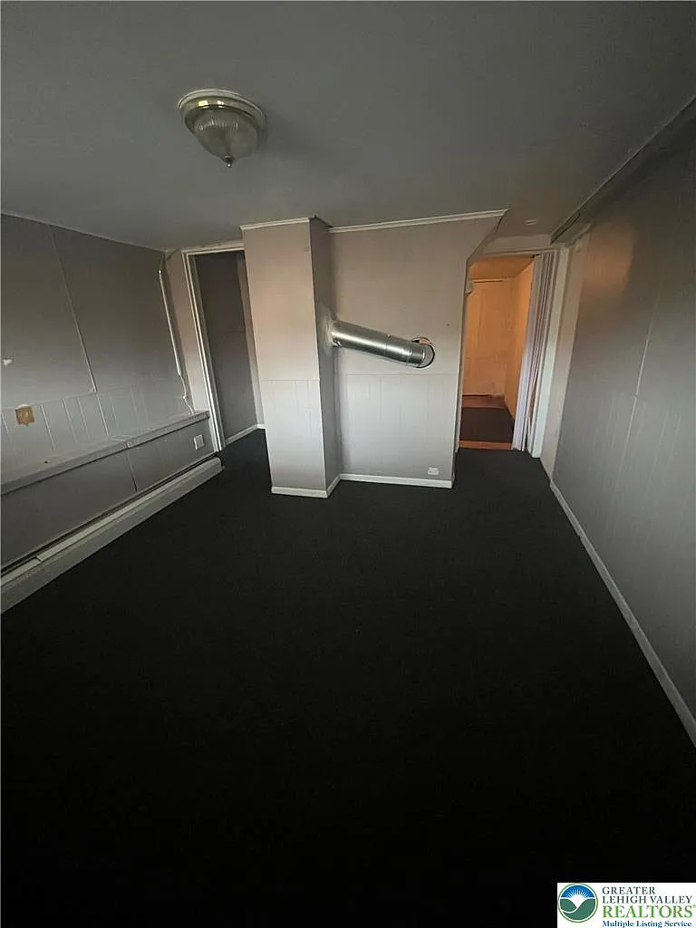 2 bed, 1000 sqft, $1,000 — Photo 2