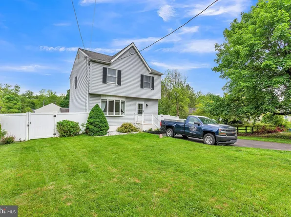 639 Neshaminy Ave, Warrington, PA 18976