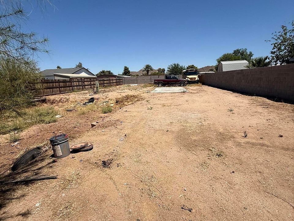 2nd image of 1954 E GROVERS Avenue #120
