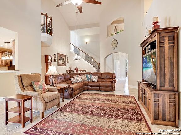 5th image of 2618 Beaver Ln