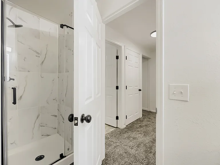 1190 Poplar Ave — Photo 17
