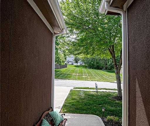 4th image of 3813 NW Chapman Dr