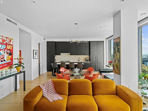 5th image of 937 NW Glisan St Unit 1533