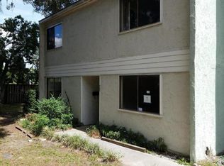 723 Oaks Manor Ct #P1-2, Jacksonville, FL 32211