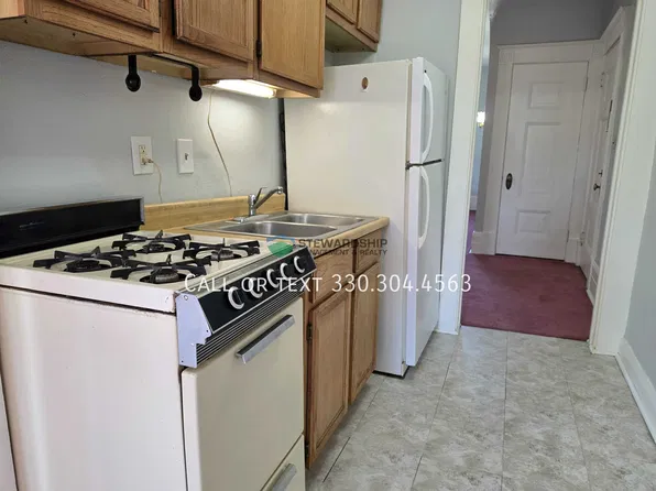 407 Lincoln Way E APT 2, Massillon, OH 44646