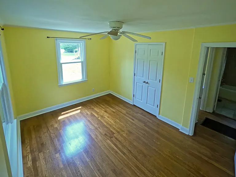 621 Brighton Rd — Photo 10