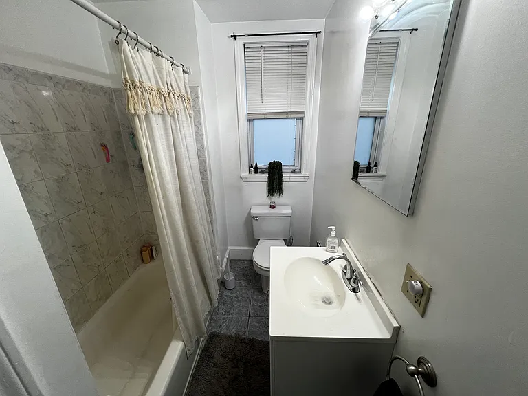 17 Dow St #2 — Photo 26