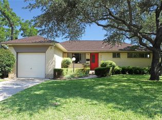 9015 Lydgate Dr, Dallas, TX 75238