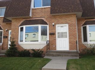 1625 Library Cir, Grand Forks, ND 58201