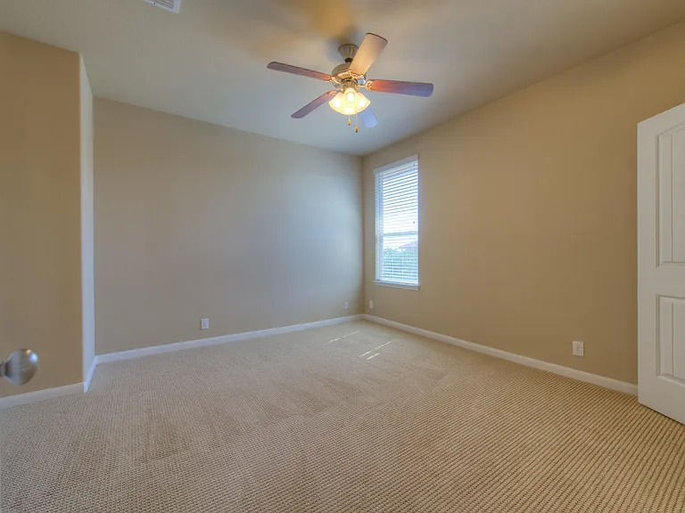 405 Meadowlark St #B — Photo 30