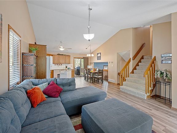 4th image of 5009 Crestmoor Dr