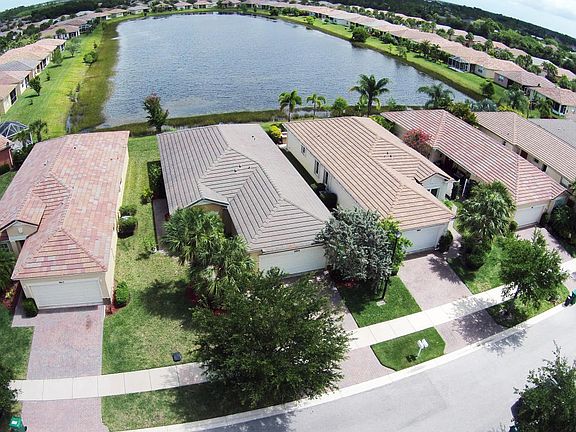 2nd image of 9917 SW Eastbrook Cir