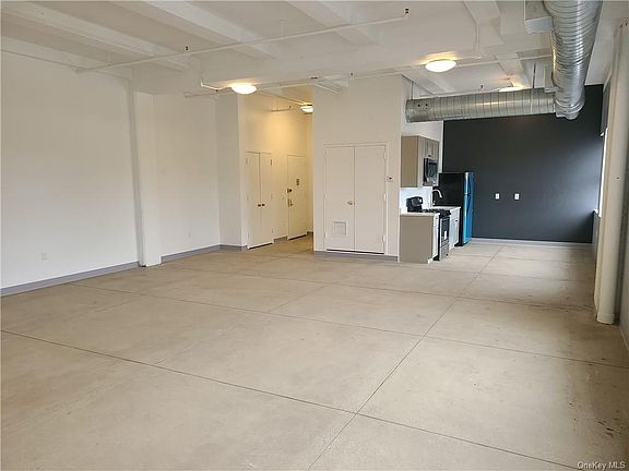 4th image of 40 Columbus Ave #2A