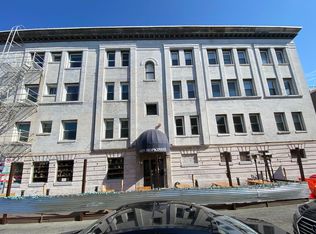 1425 Hopkins St NW APT 302, Washington, DC 20036