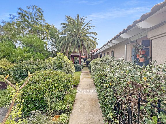 2nd image of 311 Saratoga Gln
