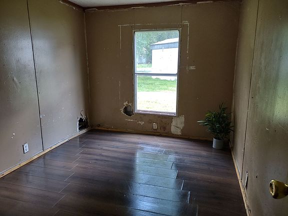 5th image of 1067 County Road 467 #164