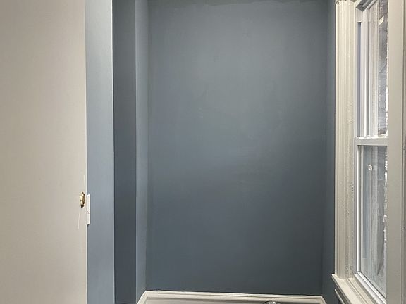 3rd image of 5332 Pine St Floor 2
