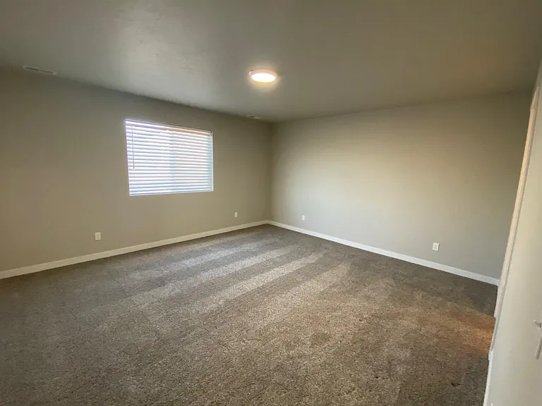 2882 N Klemmer Ave — Photo 11