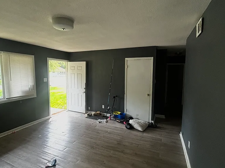 13 Drexel Dr — Photo 12