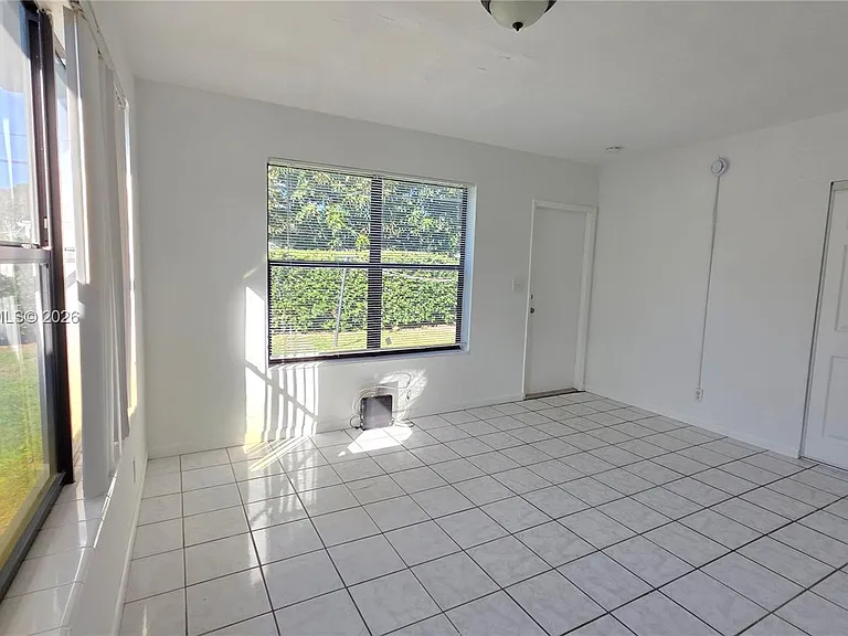 525 NE 132nd Terrace Br #527 — Photo 16