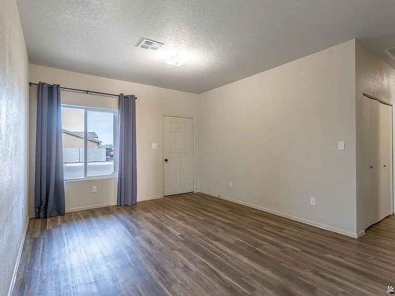 4309 S Ponderosa Trl — Photo 3